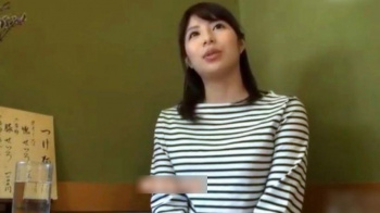 《素人》オナニー大好きなドスケベ美人人妻がAV出演して感じまくる！の画像
