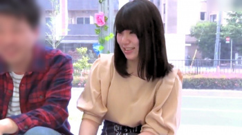 《マジックミラー号》女子大生が先輩とエッチなミッションに挑戦して中出しセックス！の画像