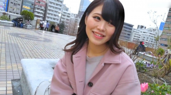 《素人》可愛い女子大生が意識高い系男と中出しセックス！の画像