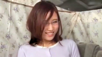 《人妻ナンパ》清楚で上品な雰囲気の素人奥様が電マで責められてホテルで乱れる！の画像
