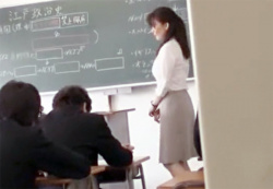 【熟女】デカ尻巨乳な四十路の女教師さん♪ 密かに付き合う教え子チンポを校内で性処理してしまうｗｗｗ 三浦恵理子の画像