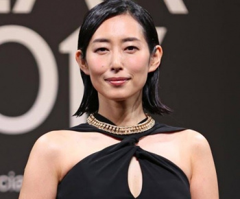 【画像】「木村多江(52)」が美しすぎる。もうこれ半分地上に舞い降りた最後の天使の画像