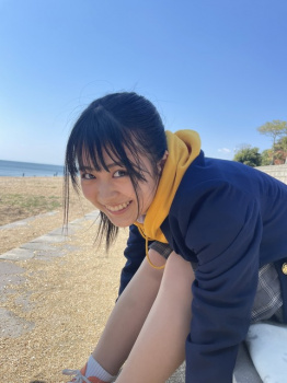 【画像】NHKでデビューした新人女優さん(19)、巨乳がバレてグラビアをやらされてしまうの画像