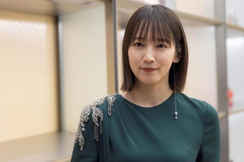 【画像】吉岡里帆、オードリー・ヘップバーンだった?の画像