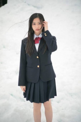 【画像】乃木坂の井上和、写真集「全部見えちゃってる」「なんで脱がせるの」「裸が見たくて応援したんじゃない」ファン号泣発狂の画像