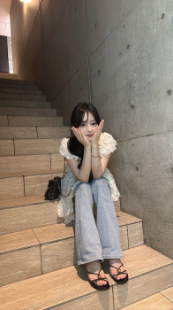 【悲報】整形した女性、祖母から「出会ってももうわからないね」と言われてしまうの画像
