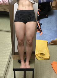 【画像】陸上部JK「わたしの脚、太いですよね(笑)」の画像