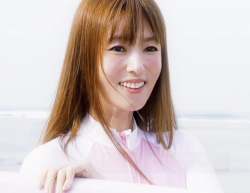 深田恭子(42)、サーフィン?♀の画像