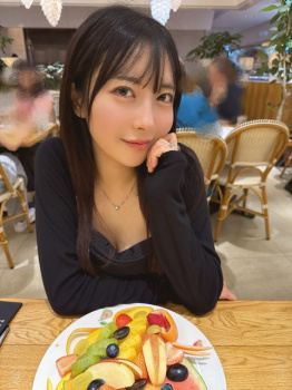 【画像】童貞狩りの女、見つかるの画像