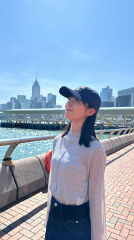 【朗報】ずっきーのスレンダーボディの画像