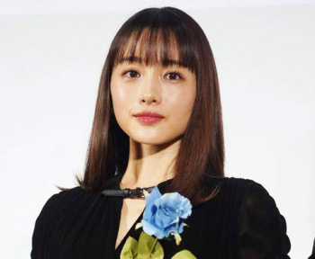 【画像】今アラフォーで絶対的にかわいいのって「石原さとみ(38)」だよな。の画像