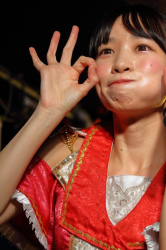 【画像】アイドルさん、気象予報士の資格とっておっぱい強調したら大人気アイドルにの画像