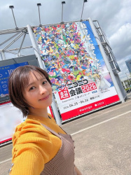 【画像】日テレアナ「局アナがコスプレして「ニコニコ超会議」に参加してみた。」の画像