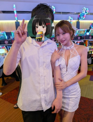 AV女優のパチ屋来店がエロすぎるｗｗｗｗｗｗの画像