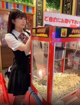 パチ屋でポップコーン?作ってくれるお姉さん(30)、アイドル級にかわいいの画像