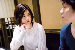 【人妻ナンパ】イケメンに淫臭尻穴と完熟マンコを弄ばれトロトロにされる淫猥熟女人妻！の画像