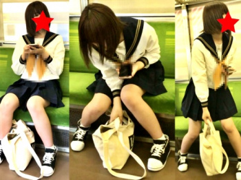 遅刻なのに余裕をかます不良JKちゃんをパンチラ盗撮で制裁！前屈みの食い込み具合がエロすぎてワロタｗｗ【あどくろ】の画像