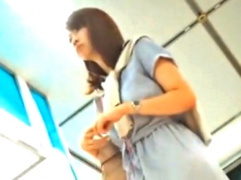 可愛い娘限定！コスメショップでJDちゃん達のえちえちパンティ逆さ撮り（パンスト多め）の画像