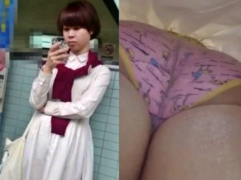 【盗撮動画】駅で見つけた童顔ショートヘアー娘の可愛すぎるピンクの綿パンツがこちらｗｗｗの画像