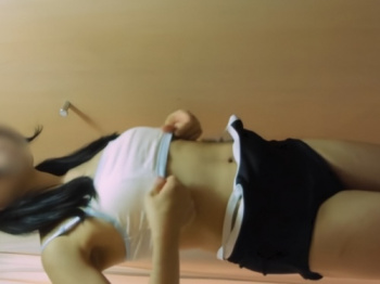 【盗撮動画】スポブラ綿パンツの女子生徒ちゃん、スク水試着の一部始終を隠し撮りされた結果・・・の画像