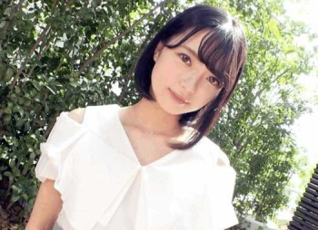 ＜ハメ撮り＞素人のスレンダーJD！エッチな敏感ボディをバックで犯されたまらず悶絶イキの画像