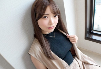 巨乳の美人お姉さんが潮吹きボディをめちゃくちゃに責められ堪らず悶絶！バックで鬼突きイキまくりの画像