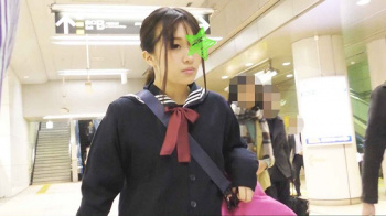 【JK痴漢盗撮】ゆず故障 【電車痴漢】顔出し制服JK★部活帰りセーラー女子★失禁が太腿を伝いパンツもぐしょ濡れの画像
