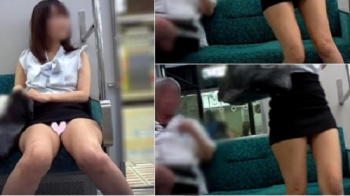 【パンチラ盗撮】【ナイト係長】【電車対面パンチラ⑮】☆三角ゾーン観察記録営業レディ(再編)の画像