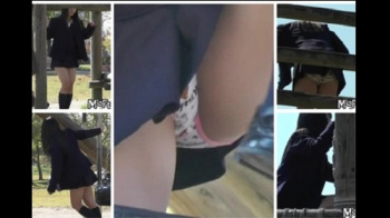 【パンチラ盗撮】【MofuMofu】(顔出しFHD)彼氏と公園ではしゃぐリJK(FHD)の画像
