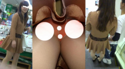 [梅雨の間隙動画] スト破れオレンジパンチラ＜パンチラ盗撮＞の画像