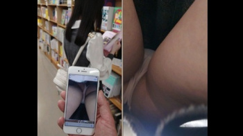 [田中動画] 手撮りを手撮りした時の映像パート2＜パンチラ盗撮＞の画像