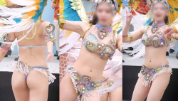 [samba-exotica動画]【フェチ動画】4K! 桃尻&スーパーアイドルルックス!レインボーカラーに包まれる2023年度No.1な女子大生サンバクイーン＜盗撮＞の画像