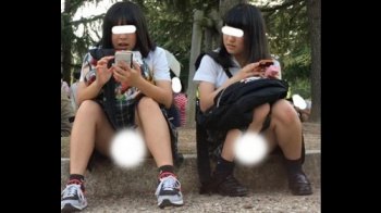 [MM動画]【Full ＨＤ】妄想vol.78「制服でリラックスしているところを…」＜JKパンチラ盗撮＞の画像