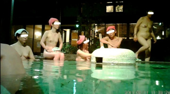 [怪盗ジョーカー動画] 【マルッと追い撮り！女撮師 スーパー銭湯】女撮師スーパー銭湯 オムニバスVol.10 dns-017＜風呂盗撮＞の画像