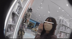 [逆さHERO動画]【再販】貴殿はどちらで抜くか！同店舗姉妹のパンティフレグランス～年下の先輩編～＜パンチラ盗撮＞の画像