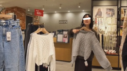 [逆さHERO動画]【再販】過去最高のバレ＆過去最高の撮れ高！！美人がカメラに気づいて切れた時。ロ＜パンチラ盗撮＞の画像