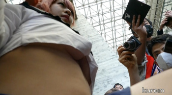 [コスりビト動画] やっぱり最高コスプレヤ-NO.1＜パンチラ盗撮＞の画像
