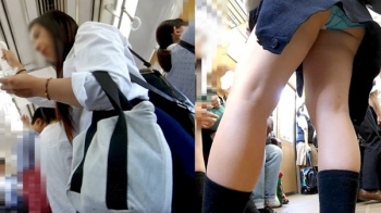 [hpnova動画] リアルガチ 制服パンチラ vol.2 ギャルの水色サテンP＜JKパンチラ盗撮＞の画像