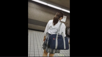 [あいす動画] 白008＜JKパンチラ盗撮＞の画像