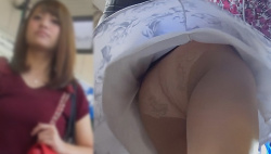 [堕天使動画] 高画質パンチラ世界151　[4K]　粘着撮り！神風にてピタストお尻丸出しの件！＜パンチラ盗撮＞の画像