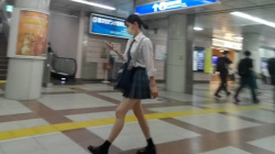[KOBA動画] 青チェックめくりました②＜JKパンチラ盗撮＞の画像
