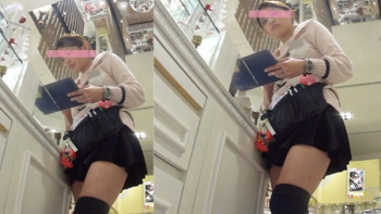 [堕天使動画] 高画質パンチラ世界083　[4K]エロ系ギャル店員さん！！イロイロ見えちゃいそうなキワど過ぎのシルバ＜パンチラ盗撮＞の画像