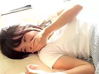 エアセックスから生中出しされちゃう美人女子大生wの画像