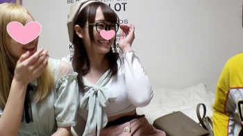 真面目そうだが根はスケベなアニメが大好きなGカップ女子大生ほのかちゃん21歳の画像