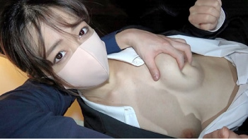 リクルートスーツの下にはGカップの巨乳！就活中のゆうかちゃん21才とハメ撮りの画像