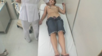 産婦人科診察実録#002 22歳 フリーター エコー診断シーンの画像