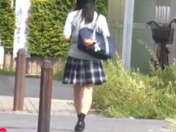 《レ〇プ／鎖縛られ…Ｊｋ》ぶべっ･･･プリケツ犯してやるぜ。鬼畜に拉致された隠れ美巨乳が半泣きでメリメリ貫通される企画wwwwwwwの画像