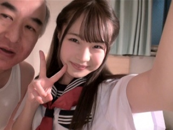 【松本いちか】「私の事いやらしい目で見てたよね?」隣に住んでる中年オヤジを調教しながら自身の性欲を満たす制服美少女の画像