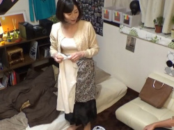 《家事代行》50歳過ぎたおばさんが『若者に迫られれば。。。』ご無沙汰オマ〇コは拒めず堕ちてイク！の画像