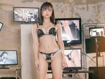 《涼森れむ》スレンダーBODYに『綺麗な美乳をしたお姉さんを。。』ガツハメすればエロ顔が最高！の画像